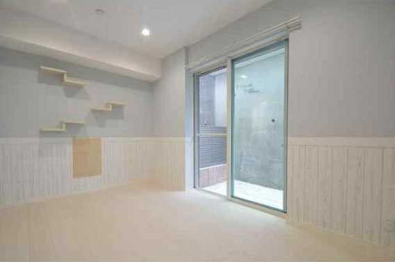 横浜市港北区篠原東１丁目のアパートの居間・リビング|広々としたお部屋です！