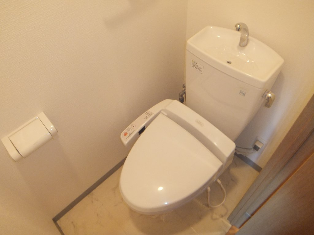 名古屋市瑞穂区彌富通１丁目の賃貸マンションの浴室