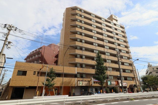 ライオンズマンション旗の台の外観