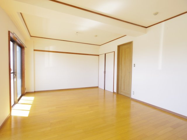 高橋ビルの内装