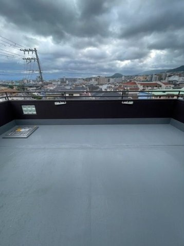 ソリッソ宝塚のバルコニー