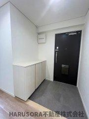 サンロイヤル箕面コスモ1号館の玄関