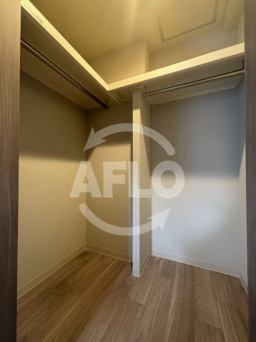 ミラージュパレス都島本通の収納|ミラージュパレス都島本通　ウォークインクローゼット