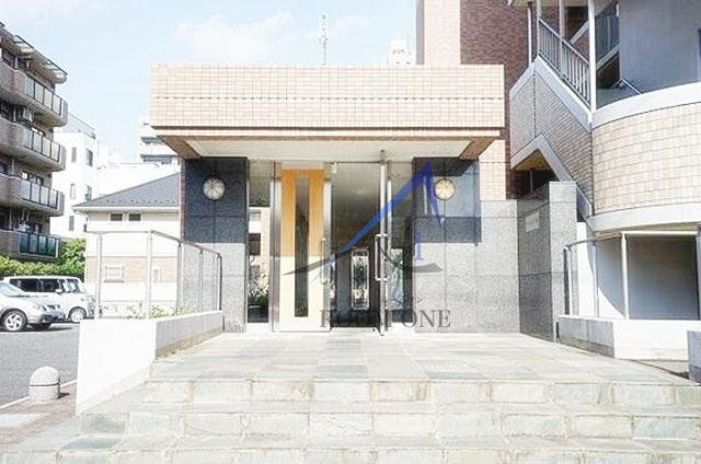 ロイヤルヒルズ浦和のエントランス|エントランスです。