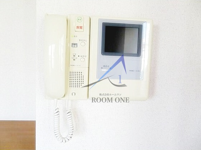 ロイヤルヒルズ浦和のセキュリティ|モニター付きインターホンです。