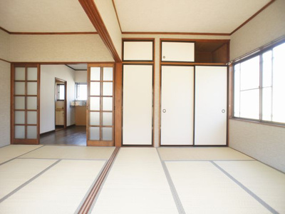 【和室】 | UGハウスⅡ | 広々した和室です。