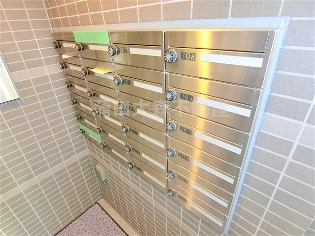 プリムローズのその他共用部分|メールBOX