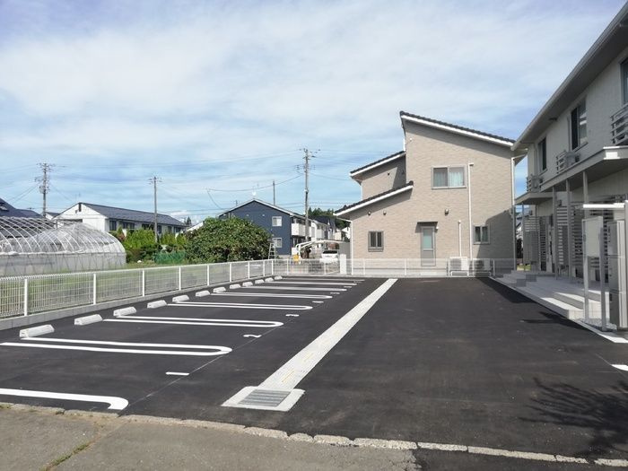 グラシアス オー　Ａの駐車場