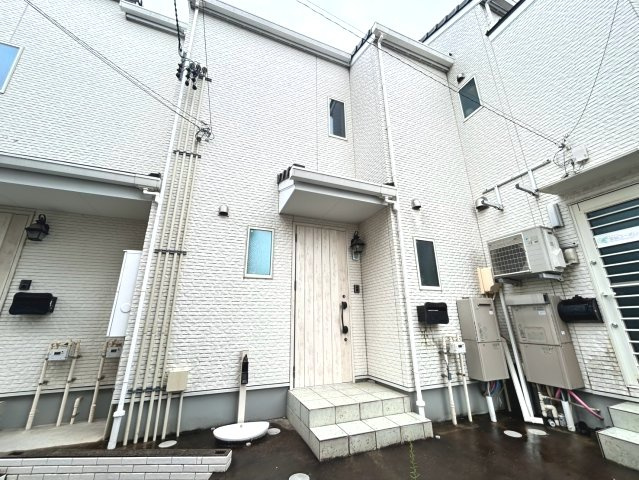 Ｈｏｕｓｅｎ４８の外観
