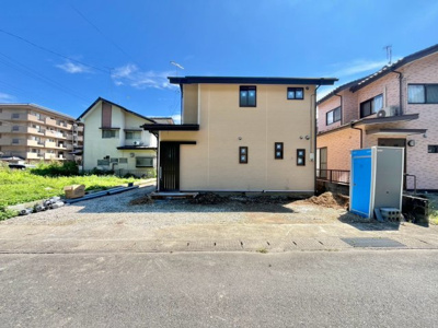 【前面道路含む現地写真】 | 安中市簗瀬　中古住宅