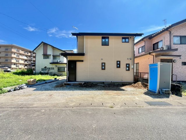 【前面道路含む現地写真】 | 安中市簗瀬　中古住宅