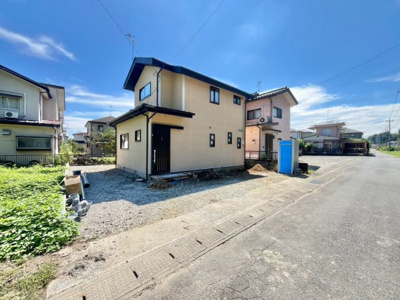 【前面道路含む現地写真】 | 安中市簗瀬　中古住宅