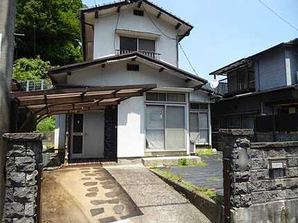 安佐北区亀山南5丁目中古戸建の前面道路含む現地写真