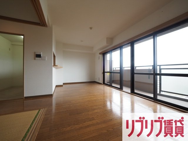 ライオンズマンション千葉グランドタワーの居間・リビング