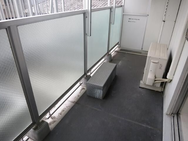 ダイナシティ西新宿のバルコニー