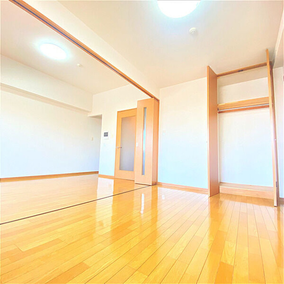 【寝室】こうしょう庵