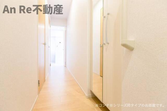 ヒカルサ東川口サウスの玄関