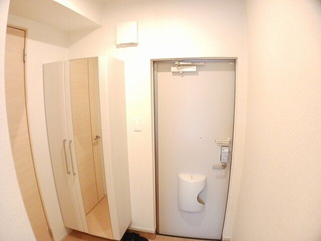 サニーヒル今津Ⅲの玄関
