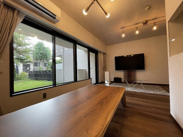 メルヴェール軽井沢ホットスプリングＡ街区壱番館の居間・リビング