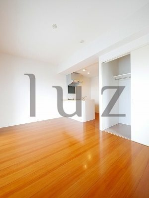 メゾン柳の寝室