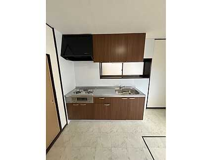 亀山南2丁目中古戸建のキッチン