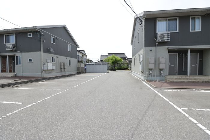 D-roomアッシュの駐車場