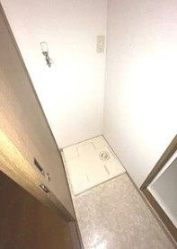 ベスト本郷の設備|洗濯機置き場です。