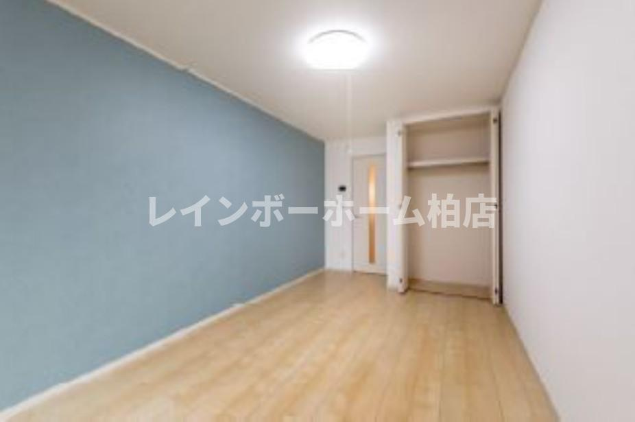 特典：仲介手数料が無料です!!の居間・リビング|居間です
