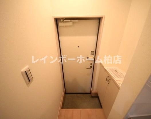 特典：仲介手数料が無料です!!の玄関|シューズボックスがあります