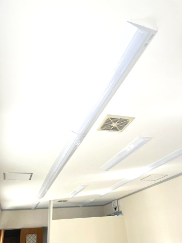 斉藤事務所の設備|すべてLEDへ交換済みです