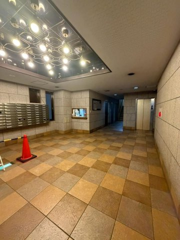 ライオンズマンション大名のエントランス