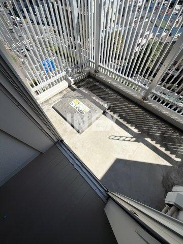 横浜市神奈川区子安通１丁目の賃貸マンションのエントランス