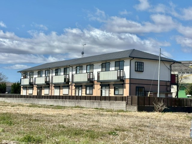 ハッピーバード市川の外観