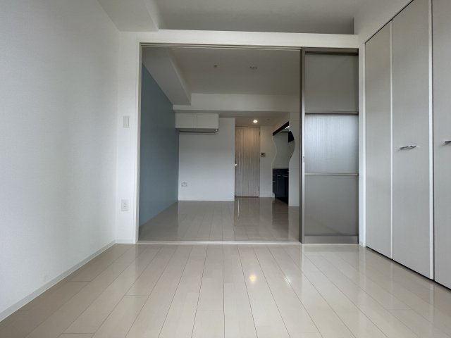 【居間・リビング】セレニテ神戸元町