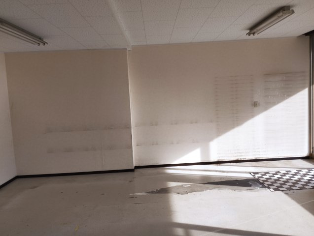 岡崎市橋目町字牛転の店舗一部の内装