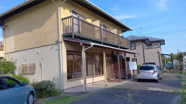 岡崎市橋目町字牛転の店舗一部の外観|建物外観