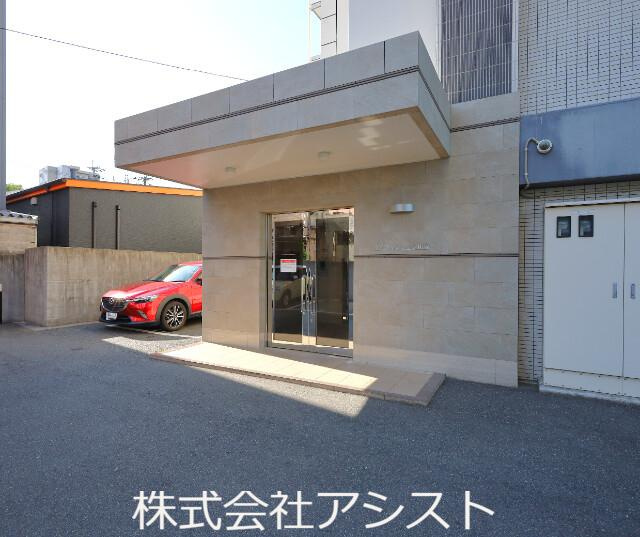 ライフマンション飯塚のエントランス