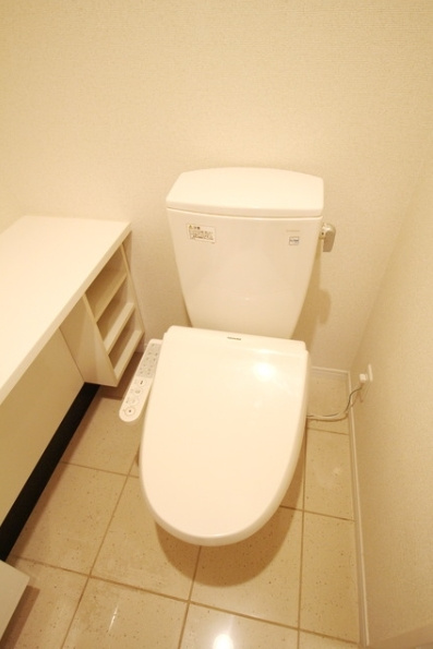 川崎市多摩区登戸の賃貸マンションのトイレ