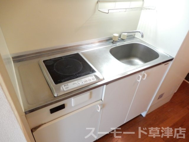 【キッチン】 | シャルムヤマモト | お料理しやすいキッチンです