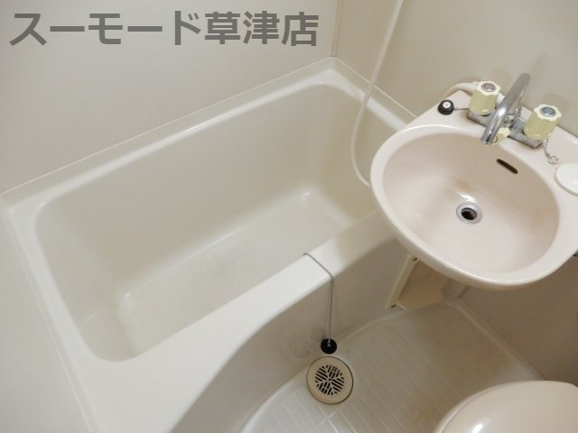 【浴室】 | シャルムヤマモト | コンパクトで使いやすいお風呂です