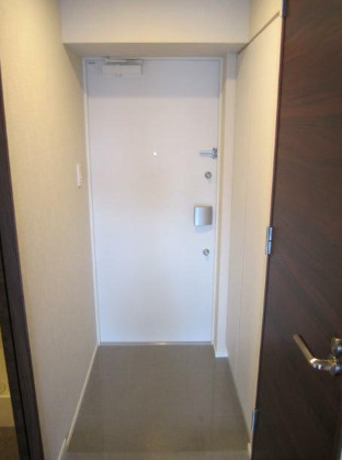 カーサスプレンディッド虎ノ門新橋の玄関|明るい玄関です