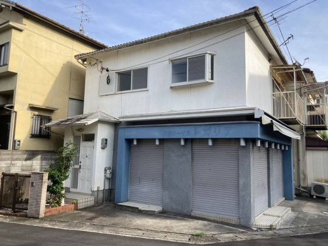 樫原蛸田町店舗の外観