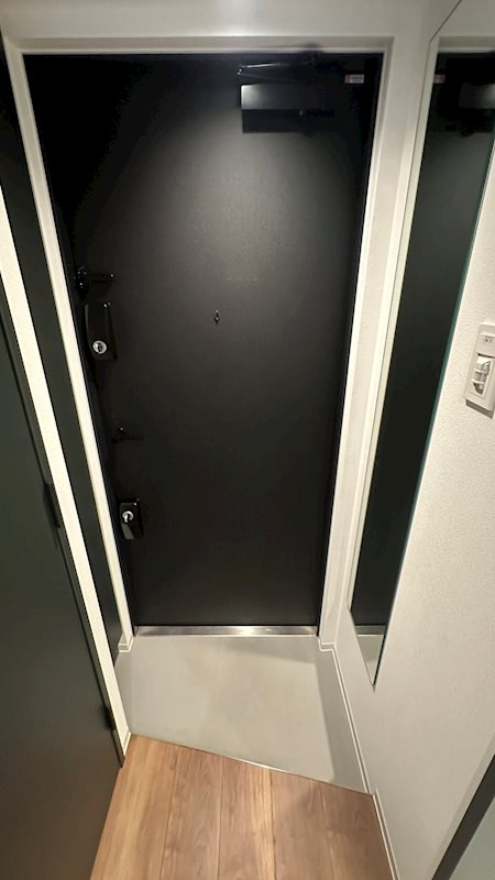 新品家具付きマンション新宿11(KaGood東京)の玄関