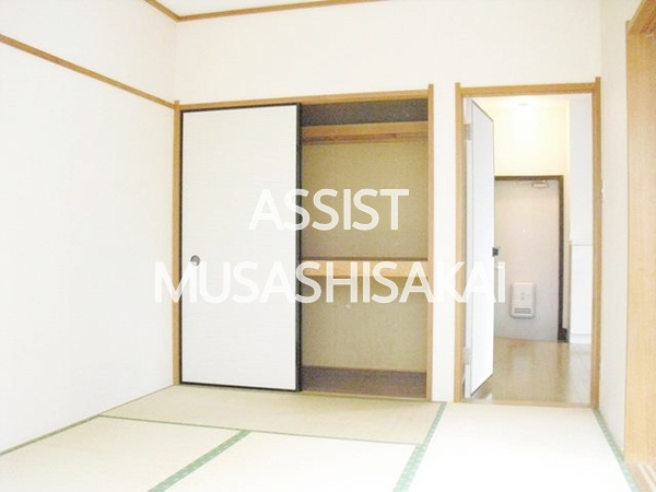 緑町ハイムNo.3 B棟の内装|写真：設備同仕様の別号室です
