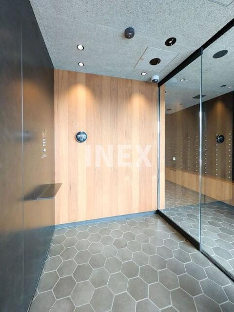 ＺＯＯＭ横浜桜木町のエントランス