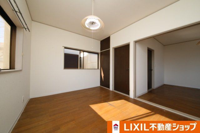 久喜市除堀中古住宅の洋室|２階北側洋室（2）