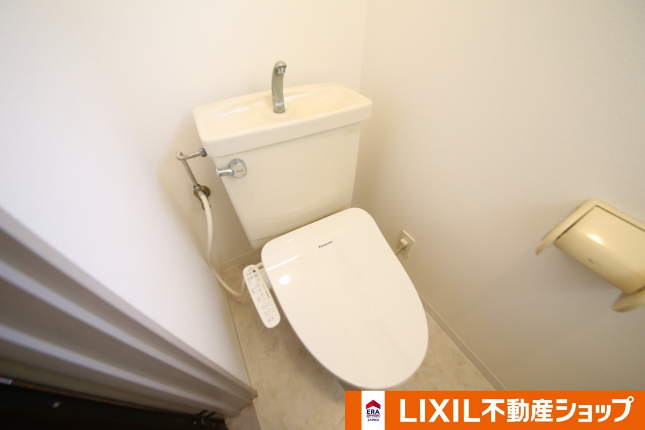 久喜市除堀中古住宅のトイレ|2階トイレ