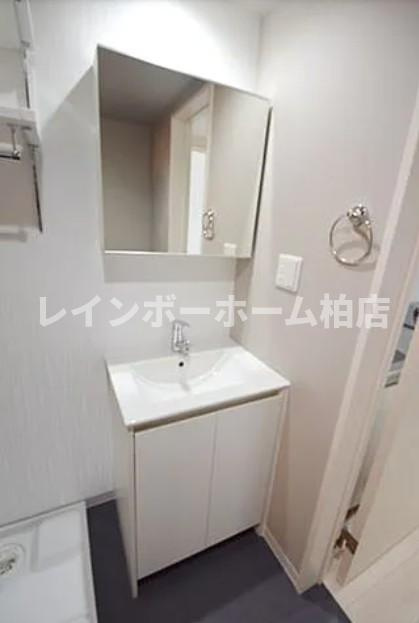 北柏リージェンシーの洗面所|使いやすい洗面所です