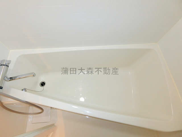 アークマーク大森町アジールコートの浴室