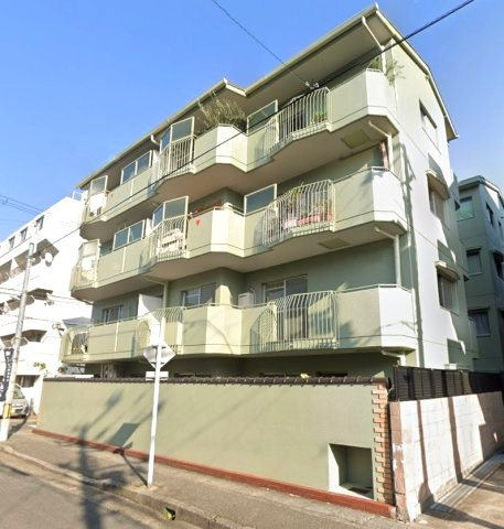 セルダン魚崎の外観|通勤にも外出にもアクセス良好。家族でおでかけすることも増えそうですね。
